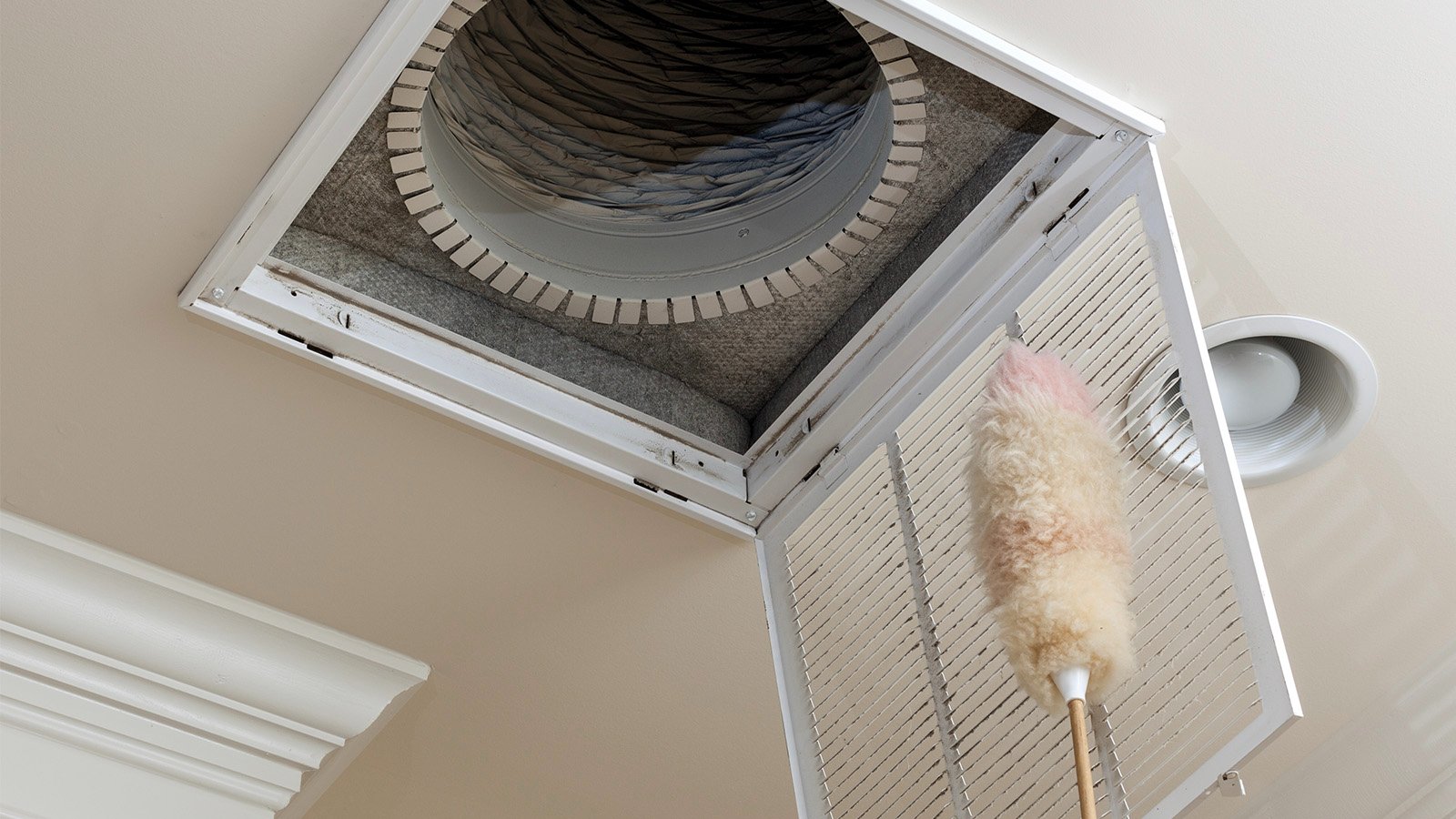Cleaning a HVAC duct